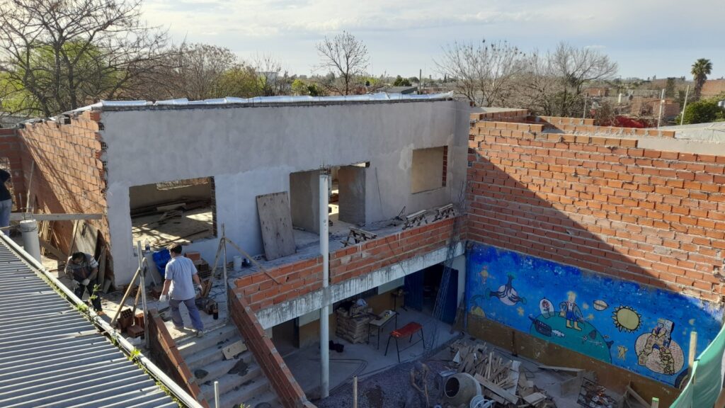 Construcción de nuevas aulas en escuela secundaria, Merlo, Buenos Aires